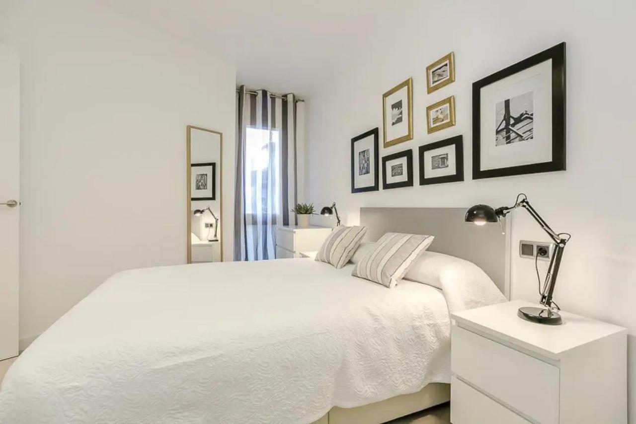 51Sam1021 - Modern Apartment Near Montjuic Барселона Экстерьер фото